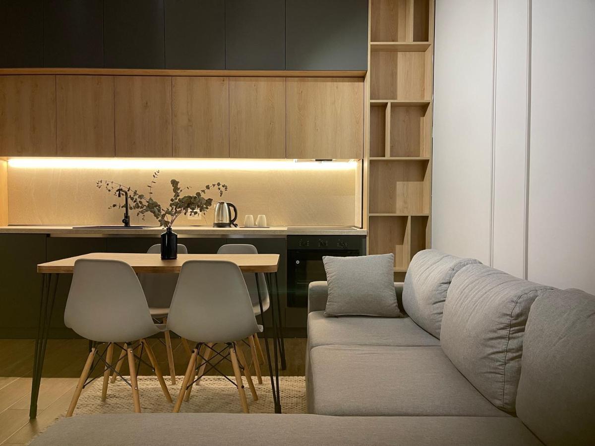 Square 21 Apartments Tiranë Ngoại thất bức ảnh