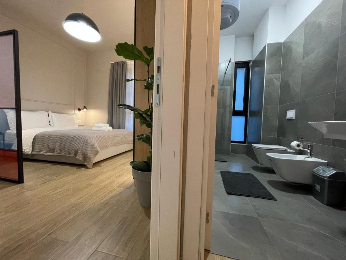 Square 21 Apartments Tiranë Ngoại thất bức ảnh