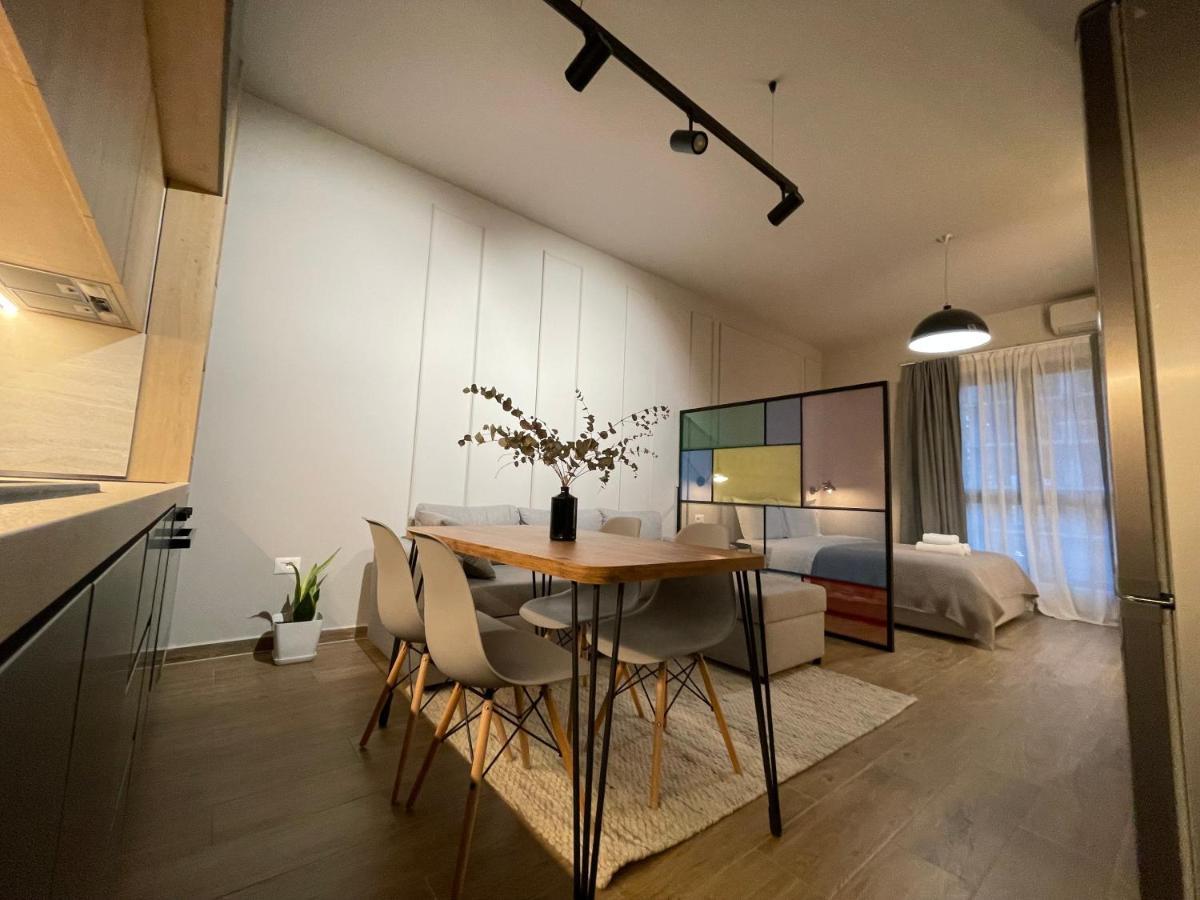 Square 21 Apartments Tiranë Ngoại thất bức ảnh