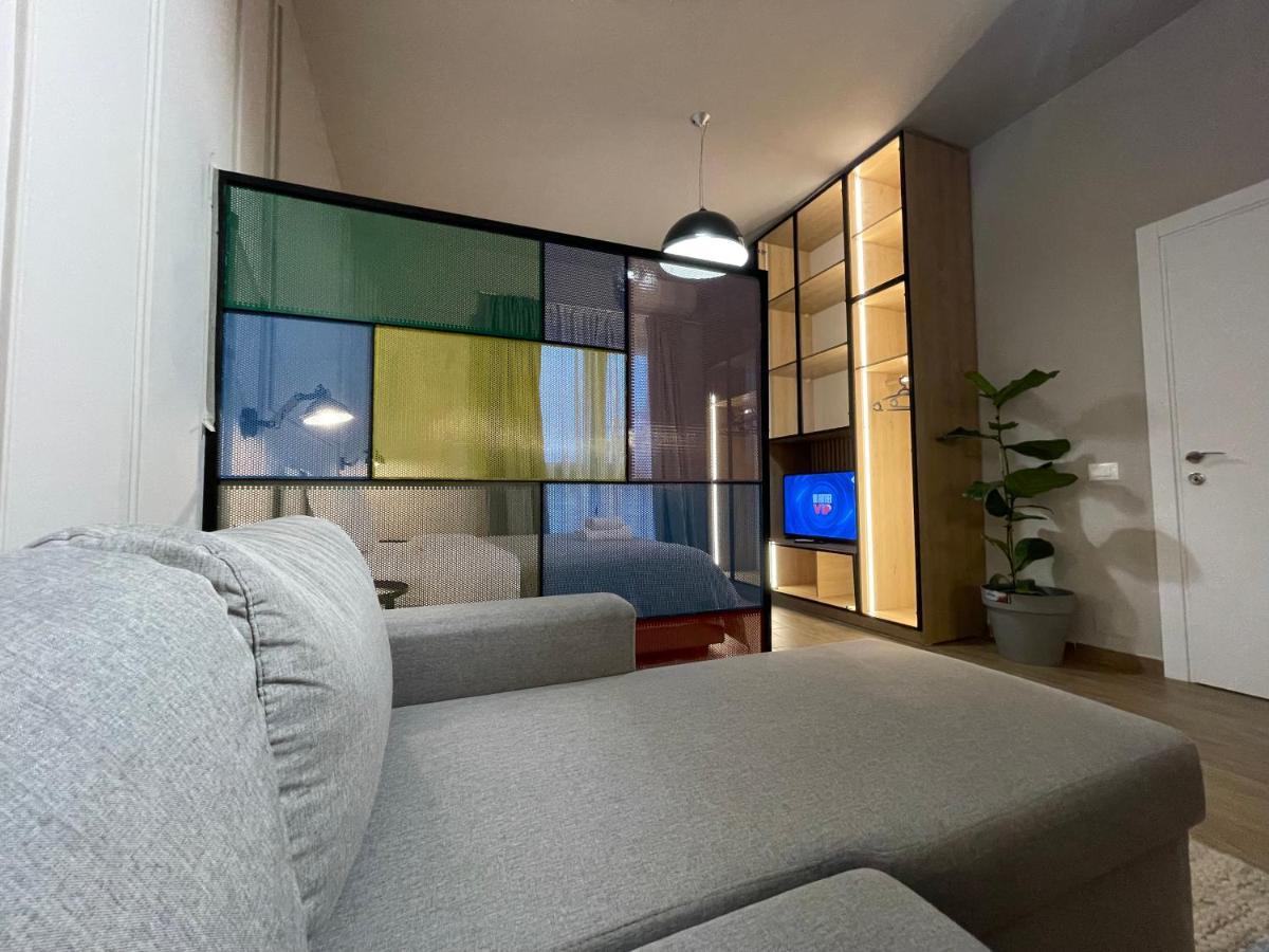 Square 21 Apartments Tiranë Ngoại thất bức ảnh