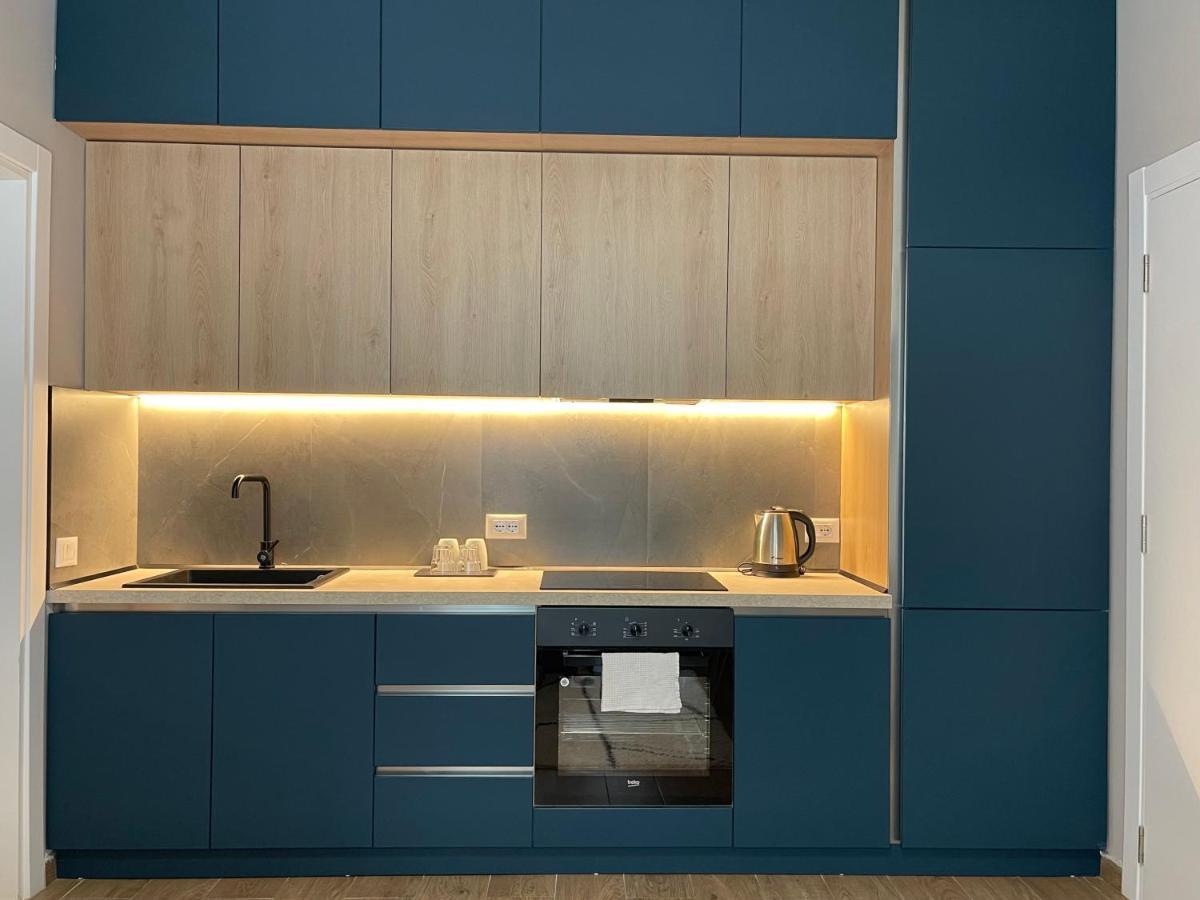 Square 21 Apartments Tiranë Ngoại thất bức ảnh