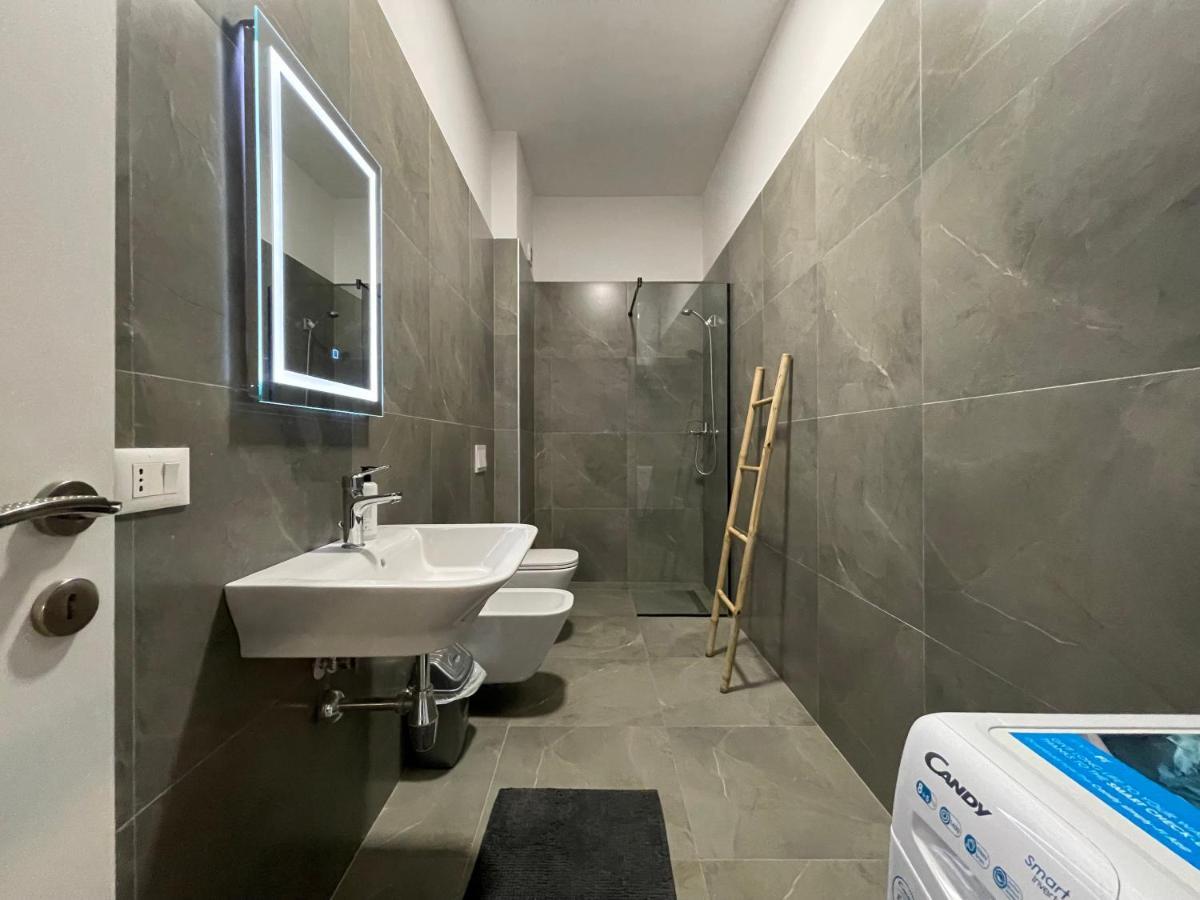 Square 21 Apartments Tiranë Ngoại thất bức ảnh