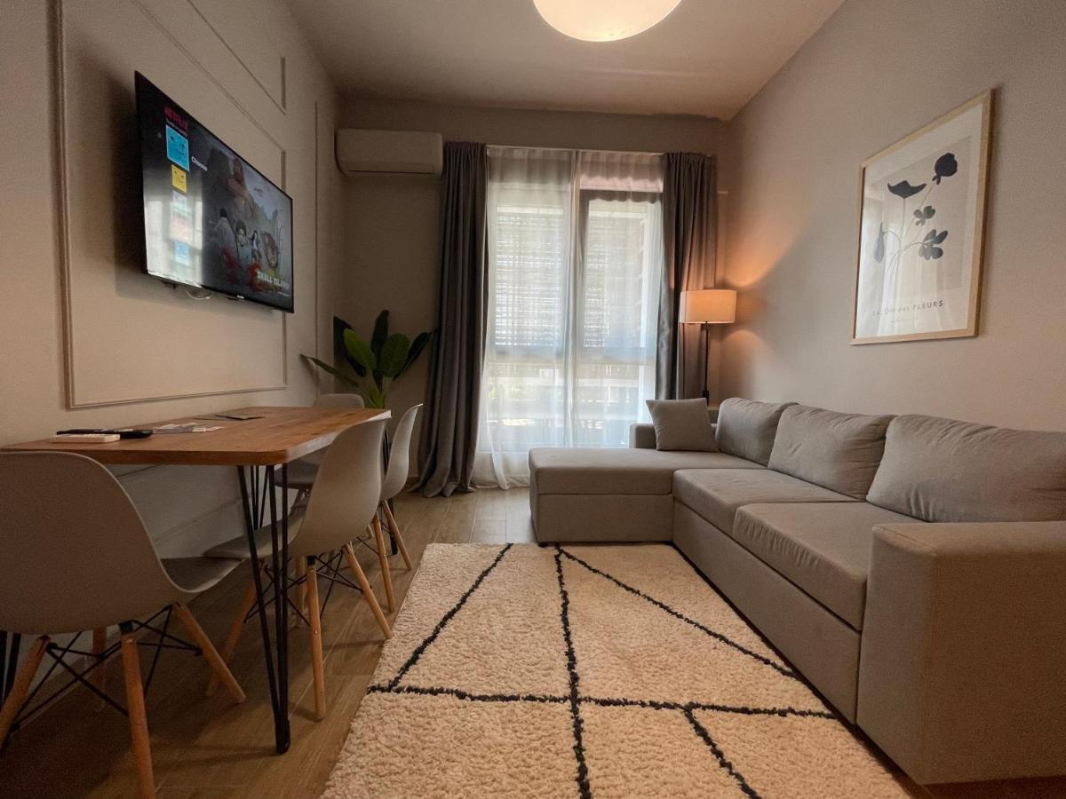 Square 21 Apartments Tiranë Ngoại thất bức ảnh