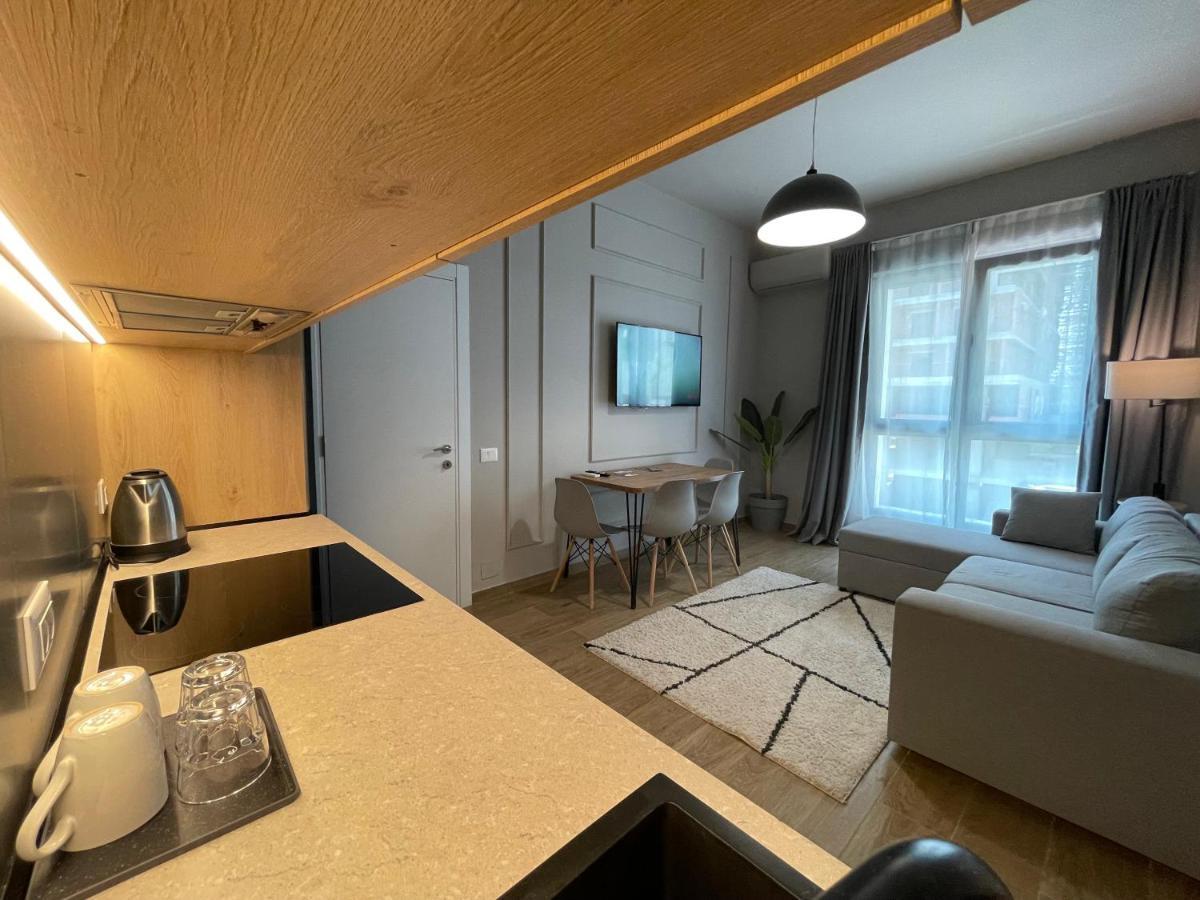 Square 21 Apartments Tiranë Ngoại thất bức ảnh